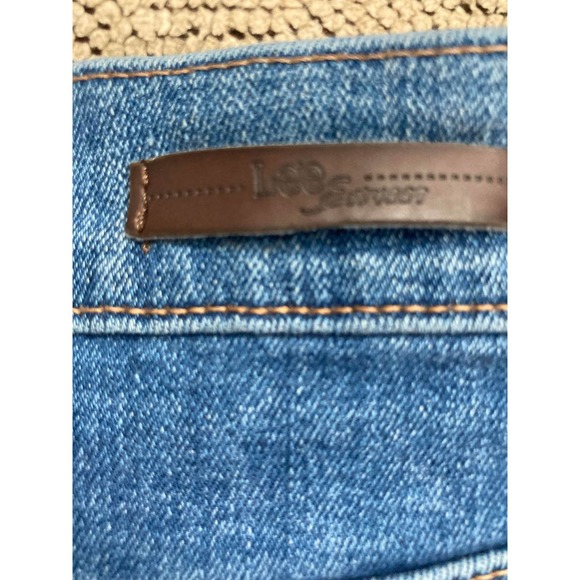 LEE Women's Relaxed Fit Straight Leg , Size 12 Short - Picture 4 of 12